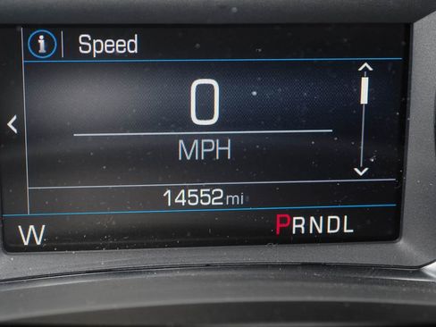 Used 2023 Chevrolet Equinox LT FWD image 17