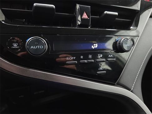 Certified 2023 Toyota Camry SE image 19