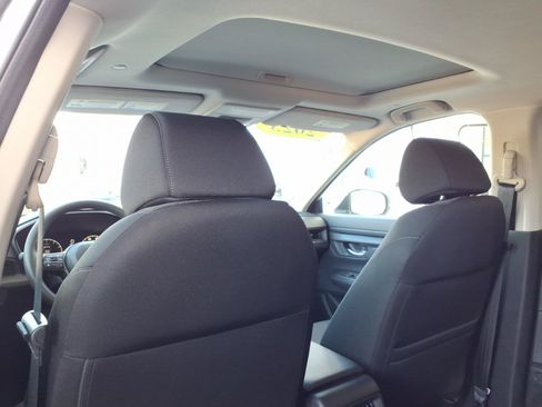 Certified 2025 Honda CR-V EX image 11