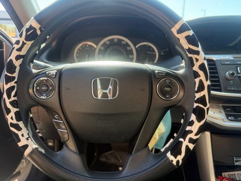 Used 2013 Honda Accord LX image 8