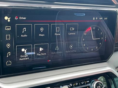 Used 2022 GMC Sierra 1500 Denali Ultimate AWD/4WD image 12