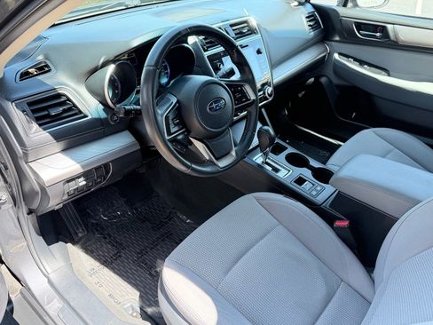 Used 2019 Subaru Outback 2.5i Premium AWD/4WD image 12