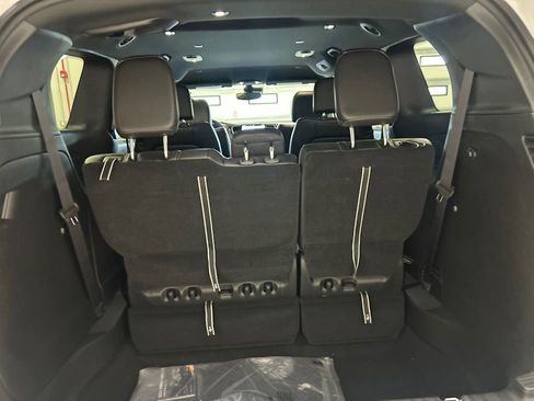 New 2026 Chrysler Pacifica Select image 32