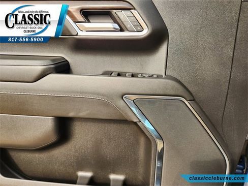 Used 2024 GMC Sierra 1500 SLT image 25