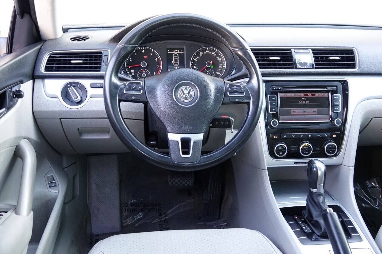 Used 2012 Volkswagen Passat 2.5 SE FWD image 64