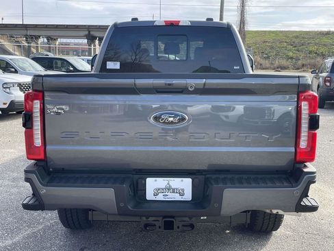 New 2026 Ford F250 Lariat w/ Black Appearance Package image 4