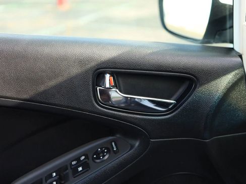 Used 2017 Kia Forte S w/ S Technology Package image 10