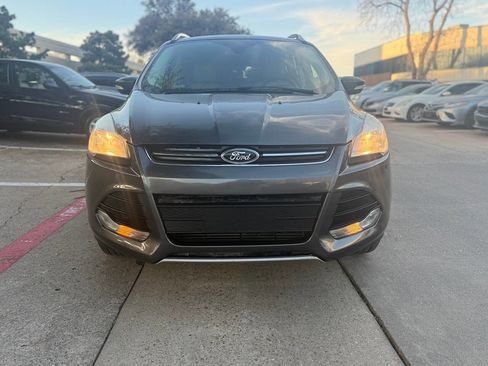 Used 2016 Ford Escape Titanium image 9