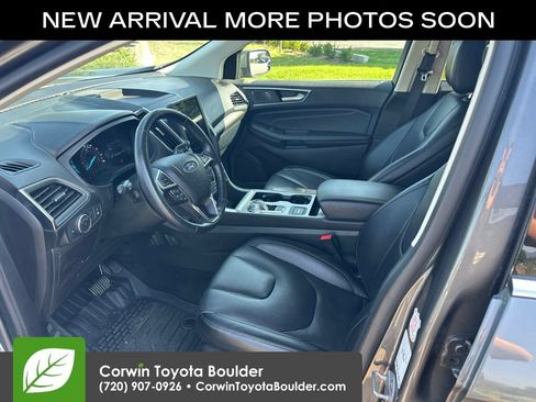 Used 2022 Ford Edge Titanium AWD/4WD image 10