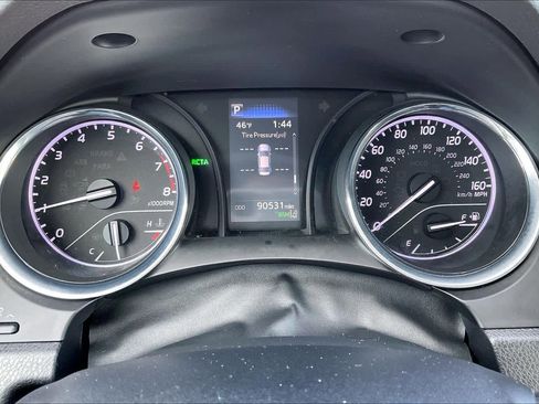 Used 2019 Toyota Camry SE image 27