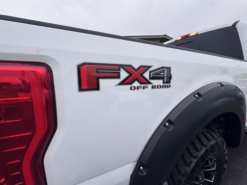 Used 2017 Ford F250 XLT w/ XLT Value Package image 17