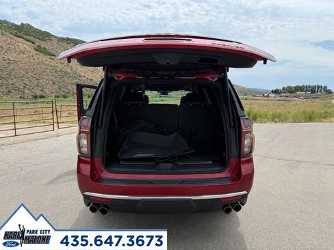 Used 2024 Chevrolet Tahoe Premier w/ Premium Package AWD/4WD image 33