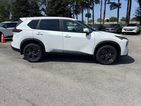 New 2026 Nissan Rogue SV AWD/4WD image 8