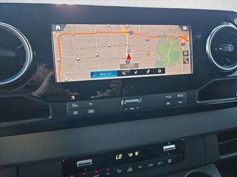 Used 2024 Mercedes-Benz Sprinter 2500 image 7