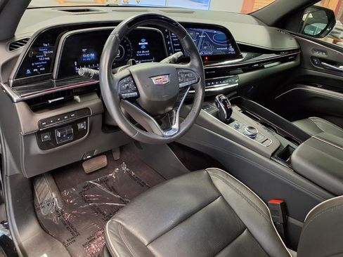 Used 2024 Cadillac Escalade Sport AWD/4WD image 21
