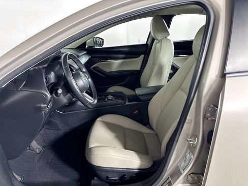 Used 2024 MAZDA MAZDA3 s FWD image 11