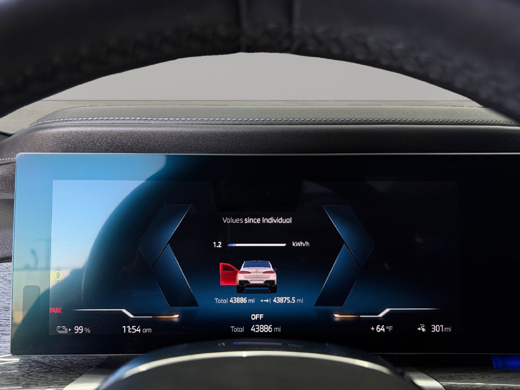 Used 2023 BMW i7 xDrive60 AWD/4WD image 24