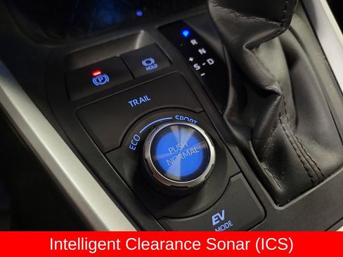 Used 2020 Toyota RAV4 XSE image 16