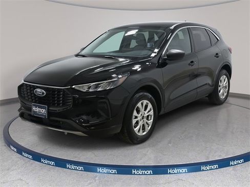 Used 2023 Ford Escape Active image 1