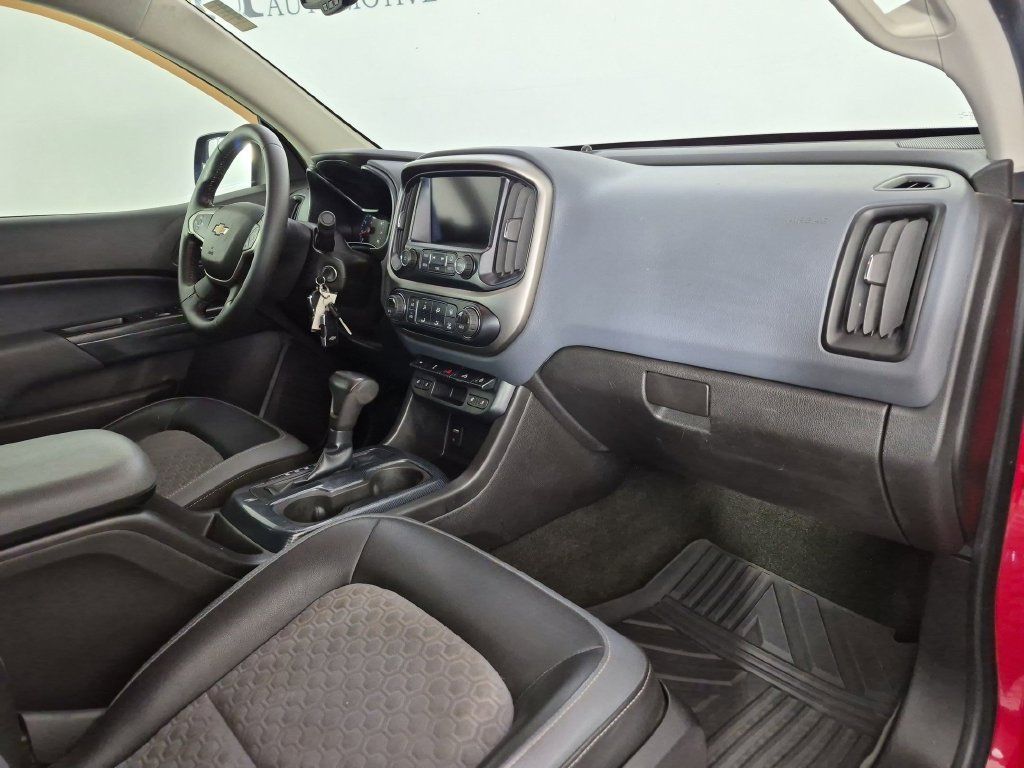 Used 2015 Chevrolet Colorado Z71 RWD image 34