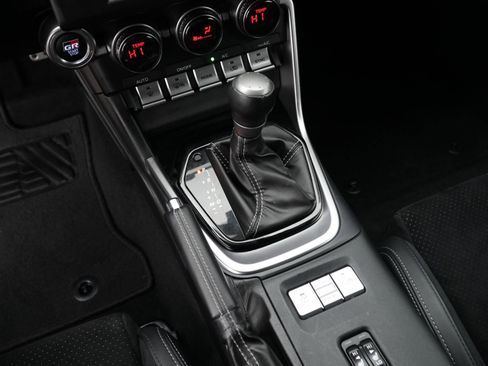 Used 2023 Toyota GR86 Premium image 23