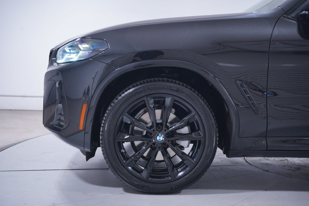 Used 2024 BMW X3 xDrive30i w/ M Sport Package AWD/4WD image 2