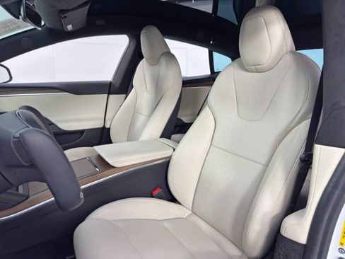 Used 2021 Tesla Model S Long Range image 42