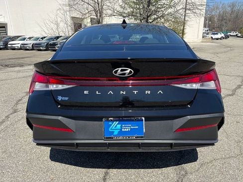 New 2026 Hyundai Elantra Sport FWD image 10