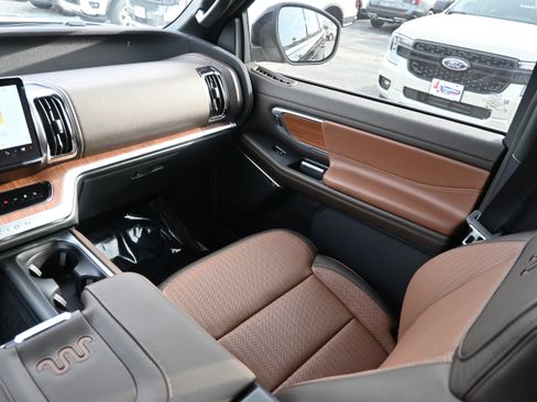 New 2025 Ford Expedition King Ranch image 34