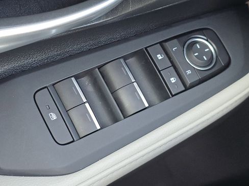 Used 2025 Toyota Grand Highlander XLE image 16