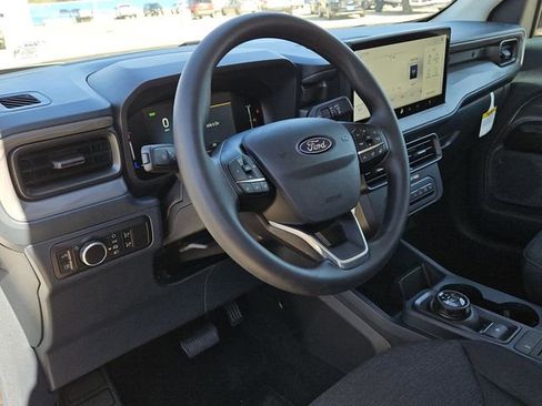 New 2025 Ford Maverick XL image 22