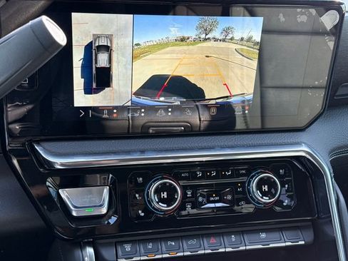 Used 2026 GMC Sierra 3500 Denali w/ Technology Package image 25