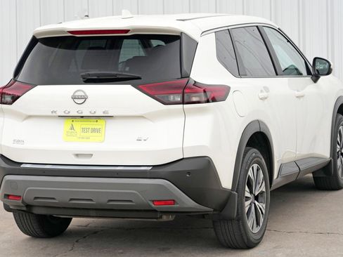 Used 2023 Nissan Rogue SV FWD image 46