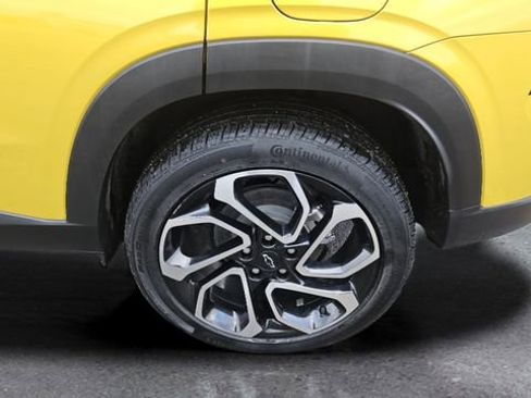 Used 2024 Chevrolet Trax RS w/ Sunroof Package image 18