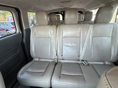Used 2014 Nissan NV 3500 SL w/ Technology Package RWD image 6