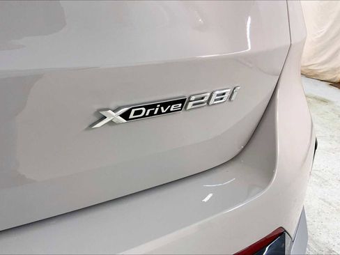 New 2026 BMW X1 xDrive28i w/ Convenience Package image 15