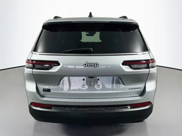 Used 2025 Jeep Grand Cherokee L Laredo RWD image 7
