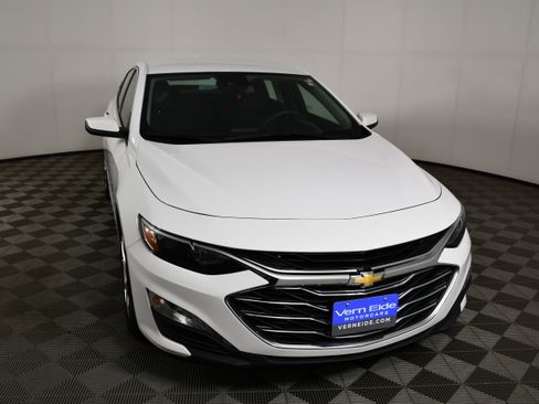 Used 2024 Chevrolet Malibu LT FWD image 3