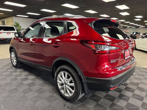 Used 2021 Nissan Rogue Sport SV image 8