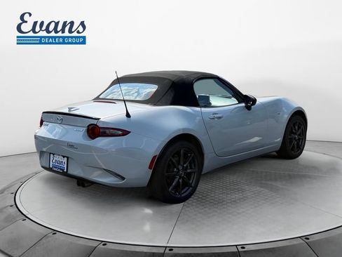 Used 2016 MAZDA MX-5 Miata Club RWD image 7