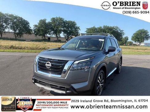 Certified 2025 Nissan Pathfinder Platinum AWD/4WD image 1
