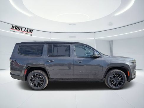 New 2026 Jeep Grand Wagoneer Summit w/ Premium Group III AWD/4WD image 2