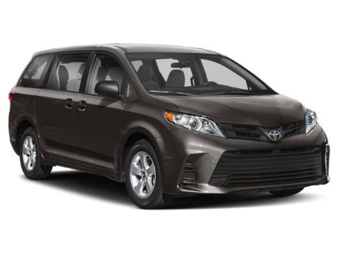 Used 2020 Toyota Sienna XLE w/ XLE Navigation Package FWD image 6