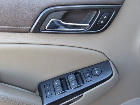 Used 2015 GMC Yukon XL SLT w/ Open Road Package image 16