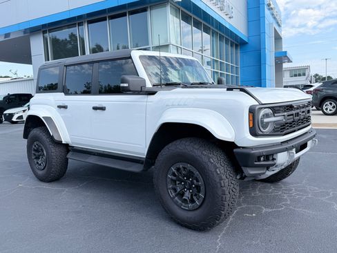 Used 2025 Ford Bronco Raptor AWD/4WD image 2
