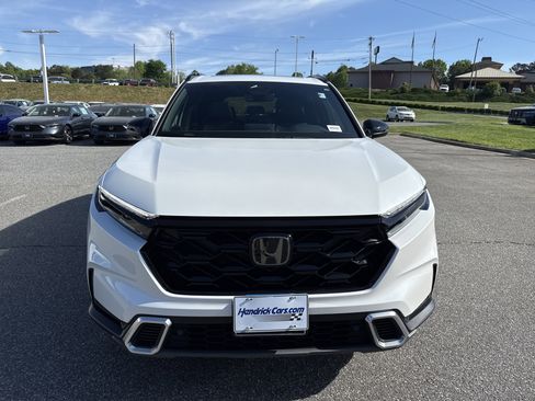 Used 2024 Honda CR-V Sport Touring image 3