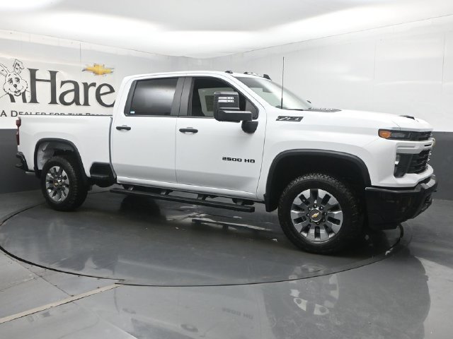 New 2026 Chevrolet Silverado 2500 Custom w/ Custom Value Package AWD/4WD image 6