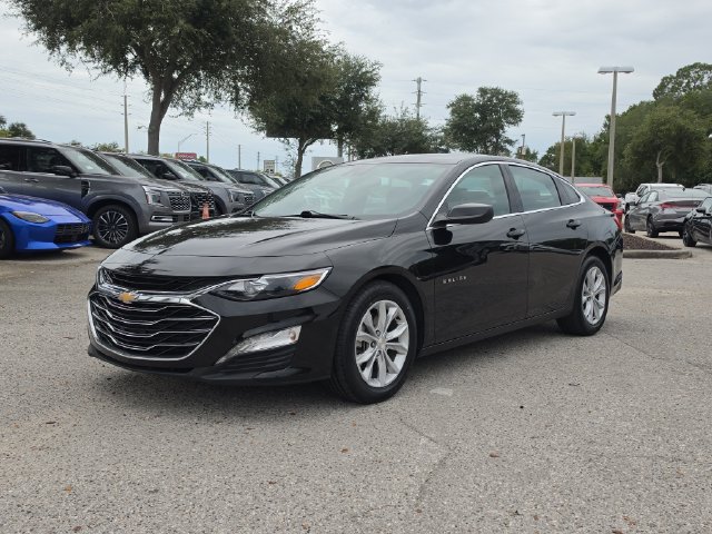 Used 2025 Chevrolet Malibu LT FWD image 4