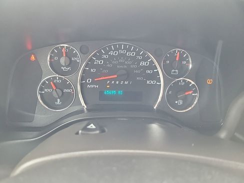 Used 2023 GMC Savana 3500 w/ Power Convenience Package image 18