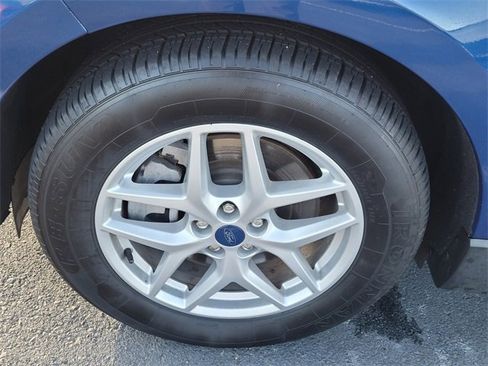 Certified 2021 Ford Edge SEL w/ Convenience Package image 4